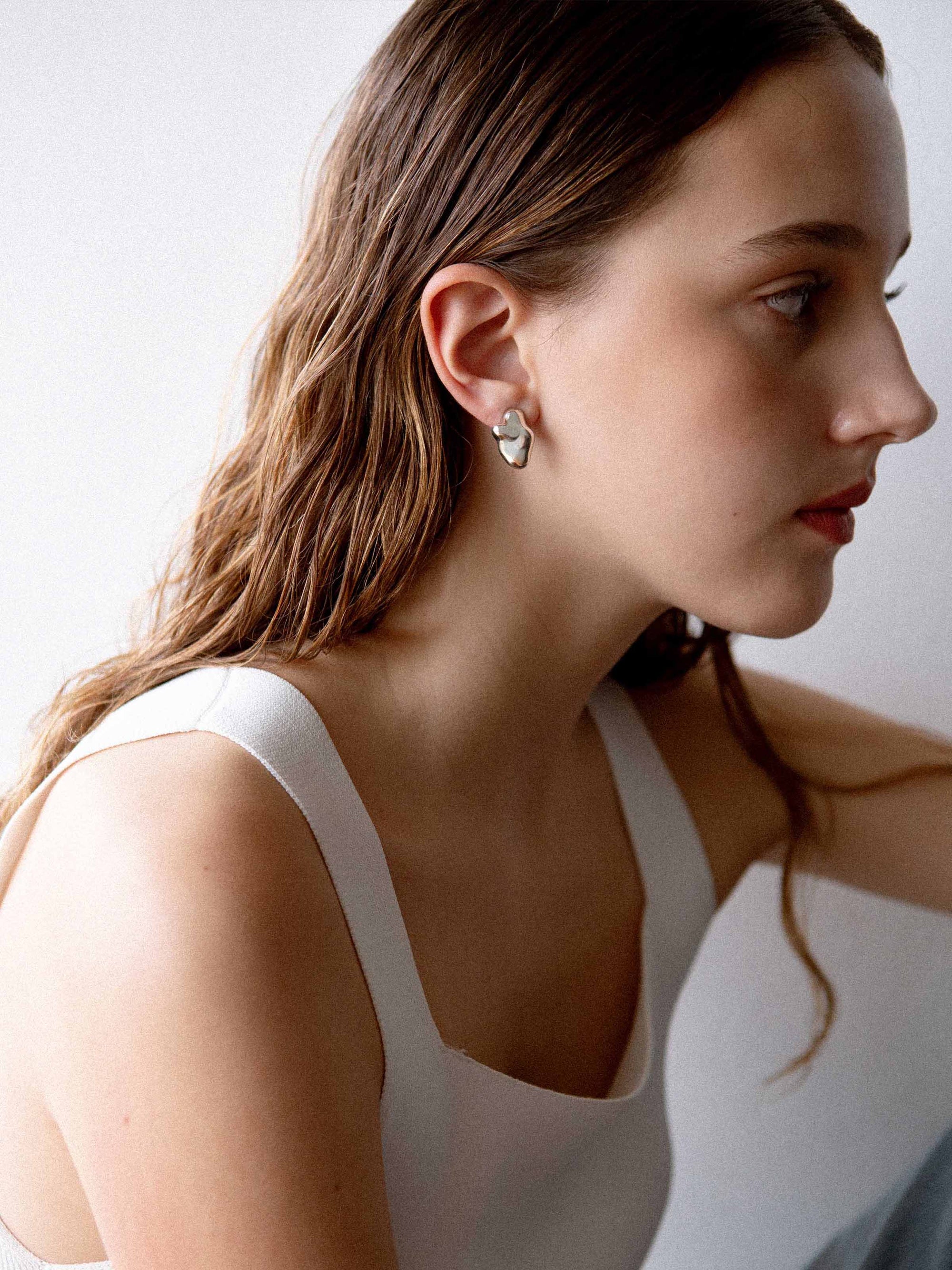 DOE Ghost Studs