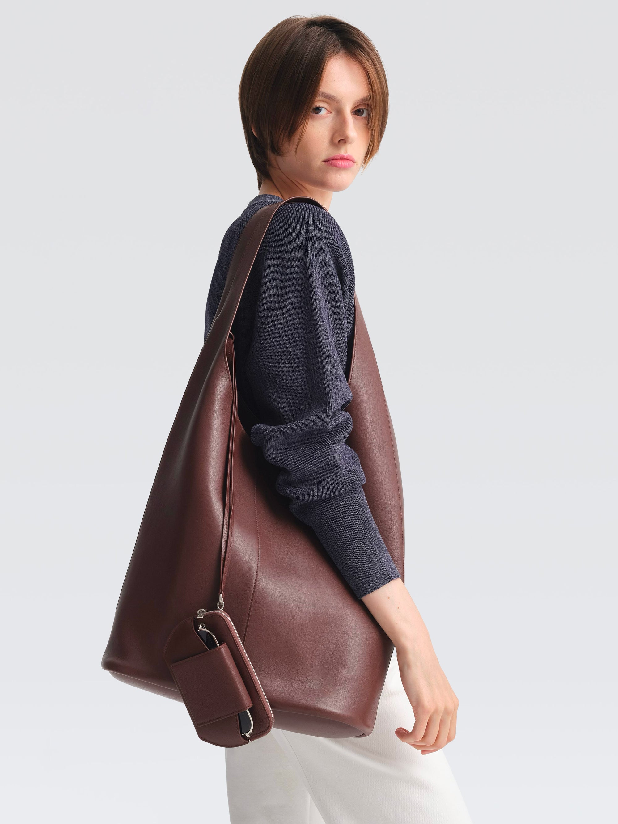 Leather Hobo Max