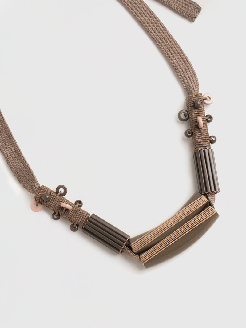 03-FS2025_March_SALE_LP_Women_Feature_Acc