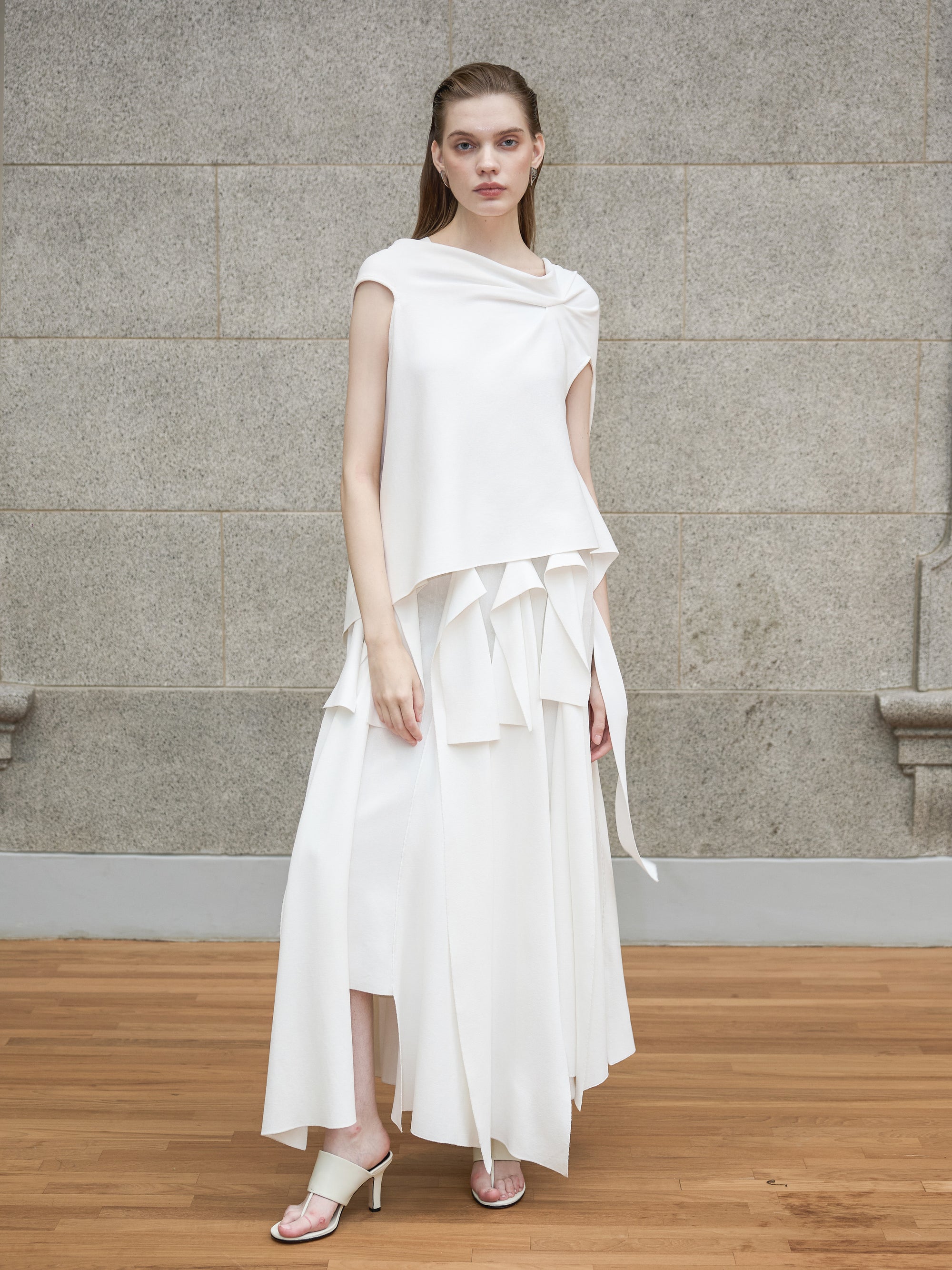 06-BTS-Sep22-Runway