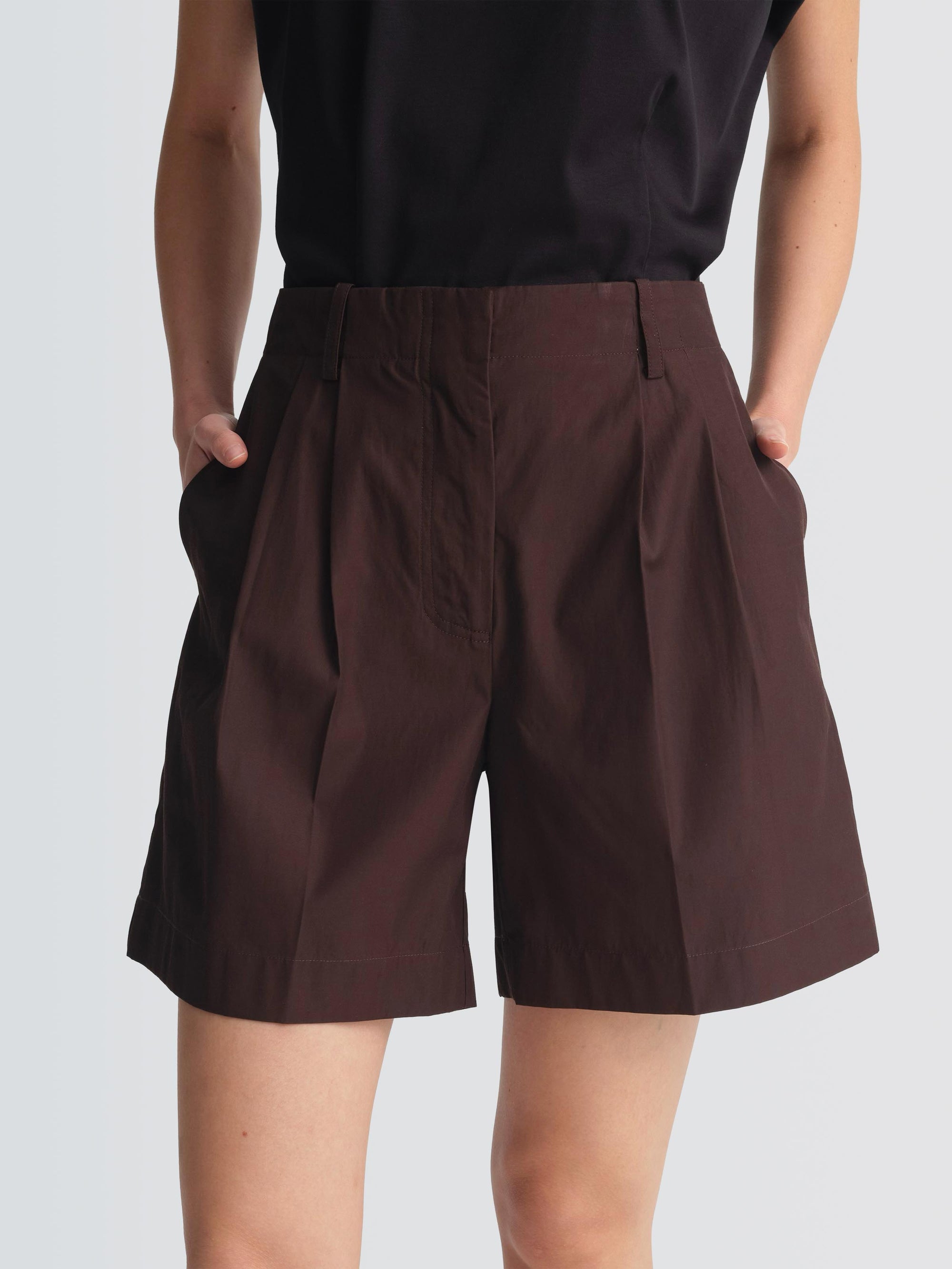 Cotton Gabardine Roy Shorts