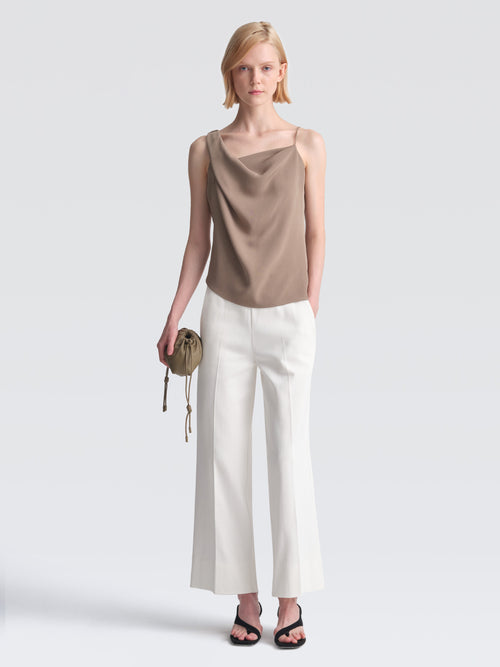 Summer Suiting Iris Top