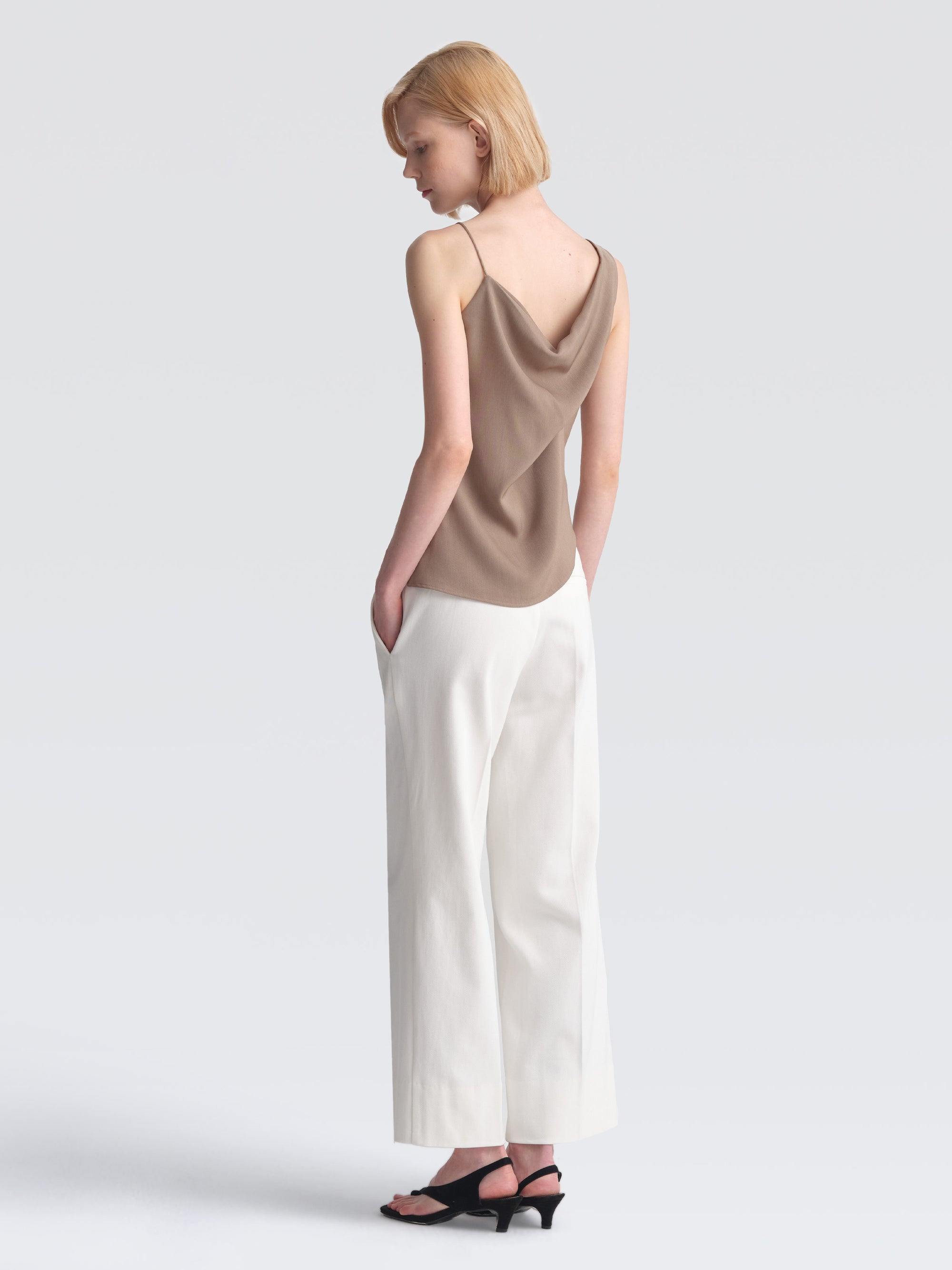 Summer Suiting Iris Top