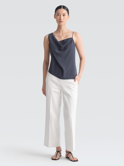 Summer Suiting Iris Top