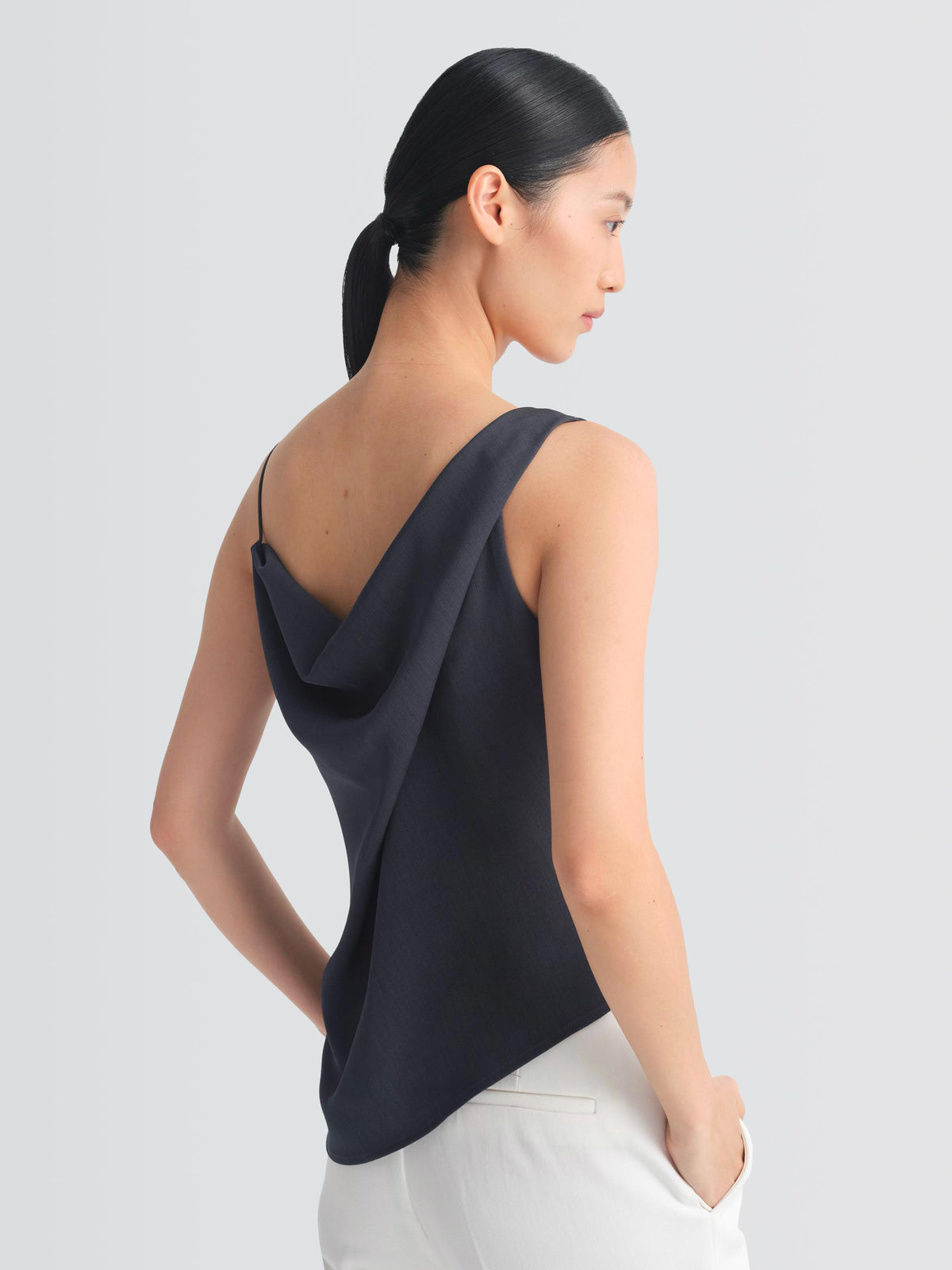 Summer Suiting Iris Top