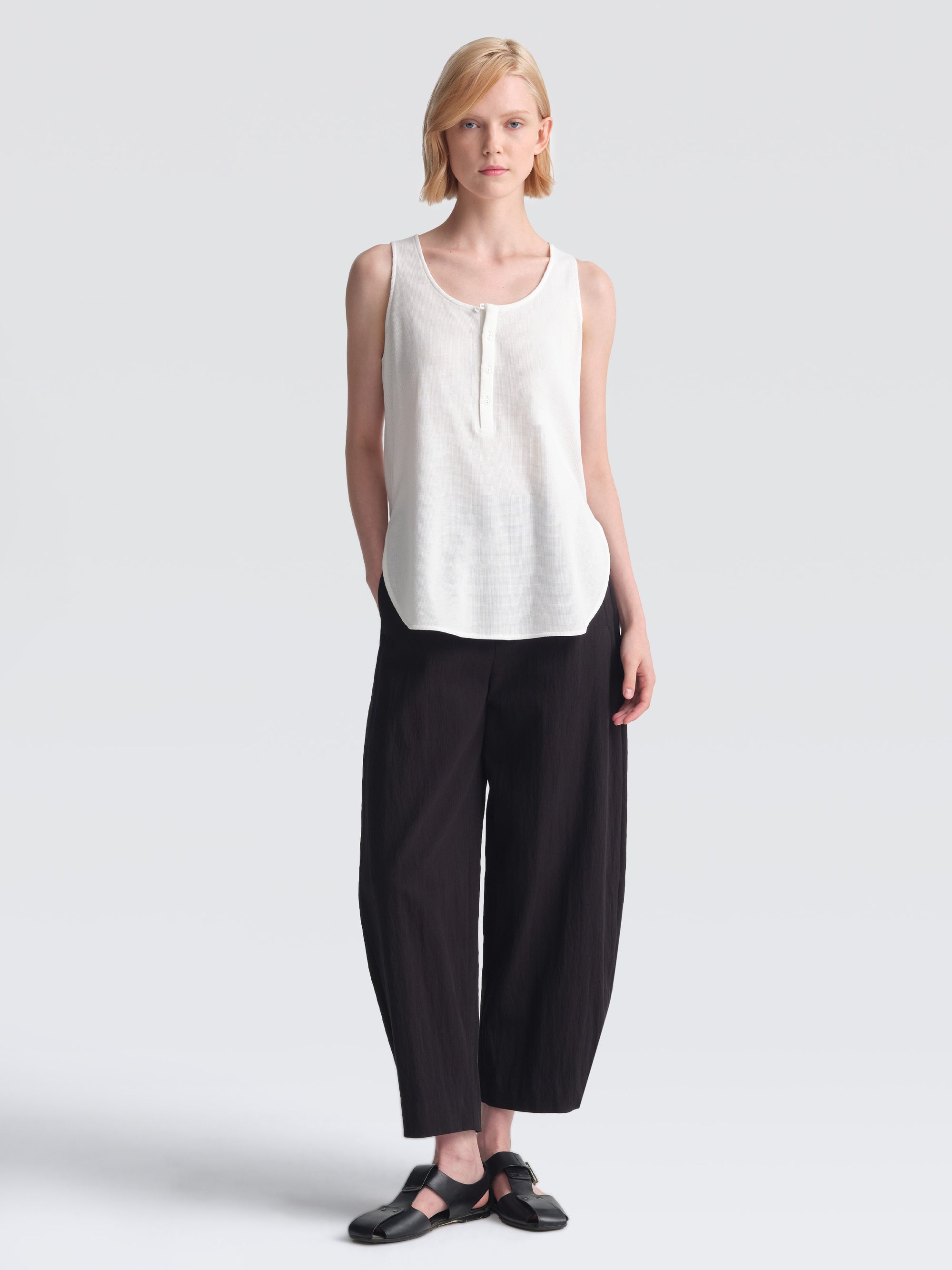 2847-Women-Top-Lou-Cotton-Jersey-White-1_48d9f965-ee74-482c-b21d-b37dfcc411b0