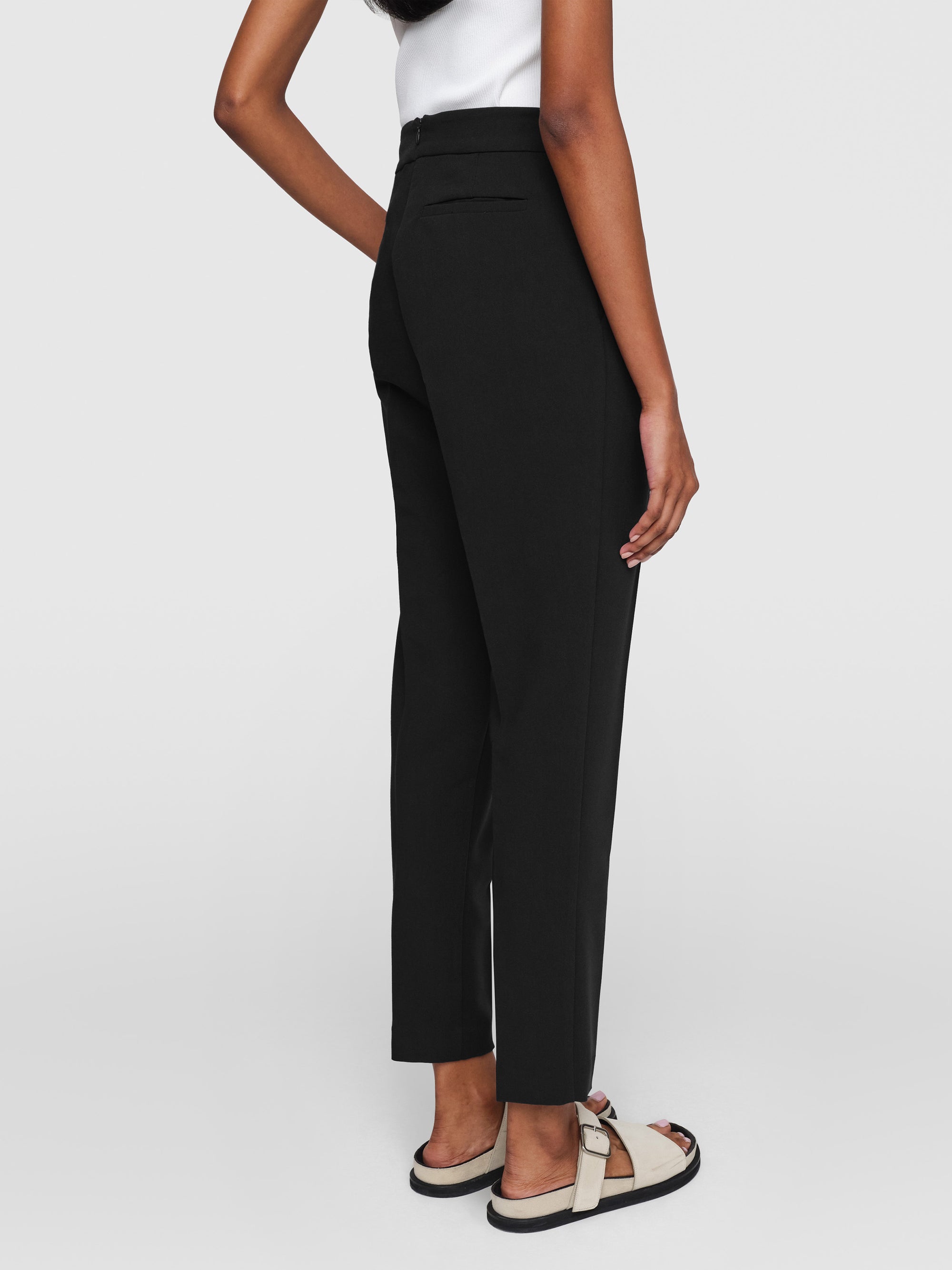 Stretch Suiting Cora Crop Pants
