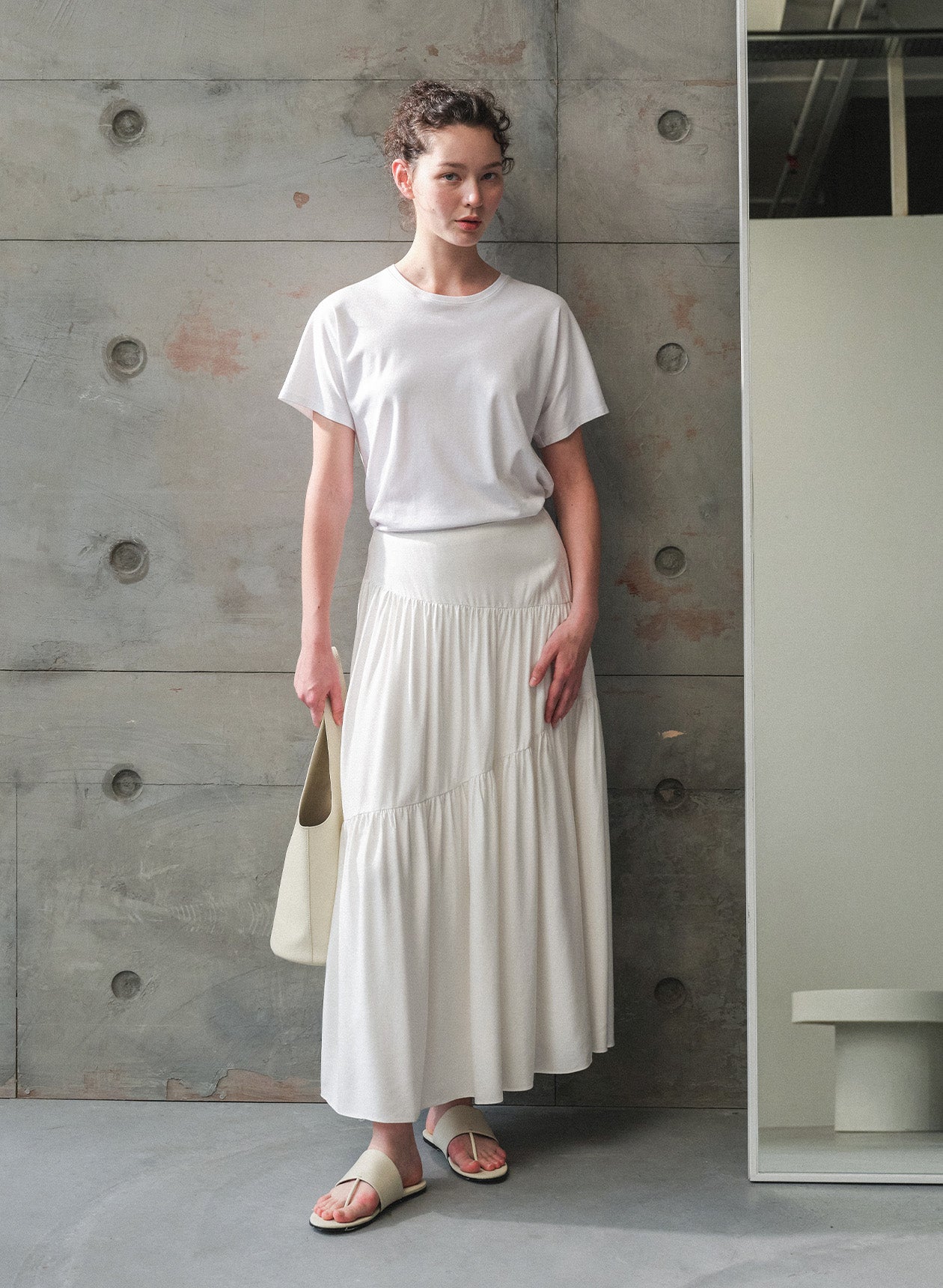 Cap29-FebD1-Collection-Feature-Skirts