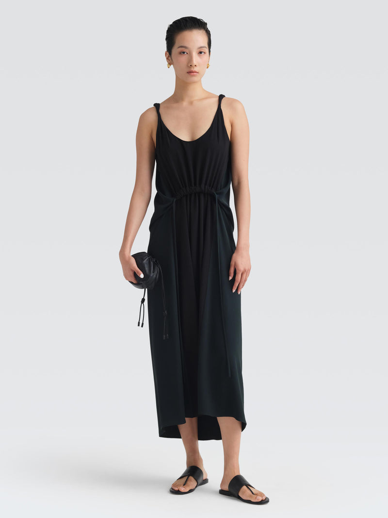 Cap29-JanD2-Colleciton-Preview-Looks-28