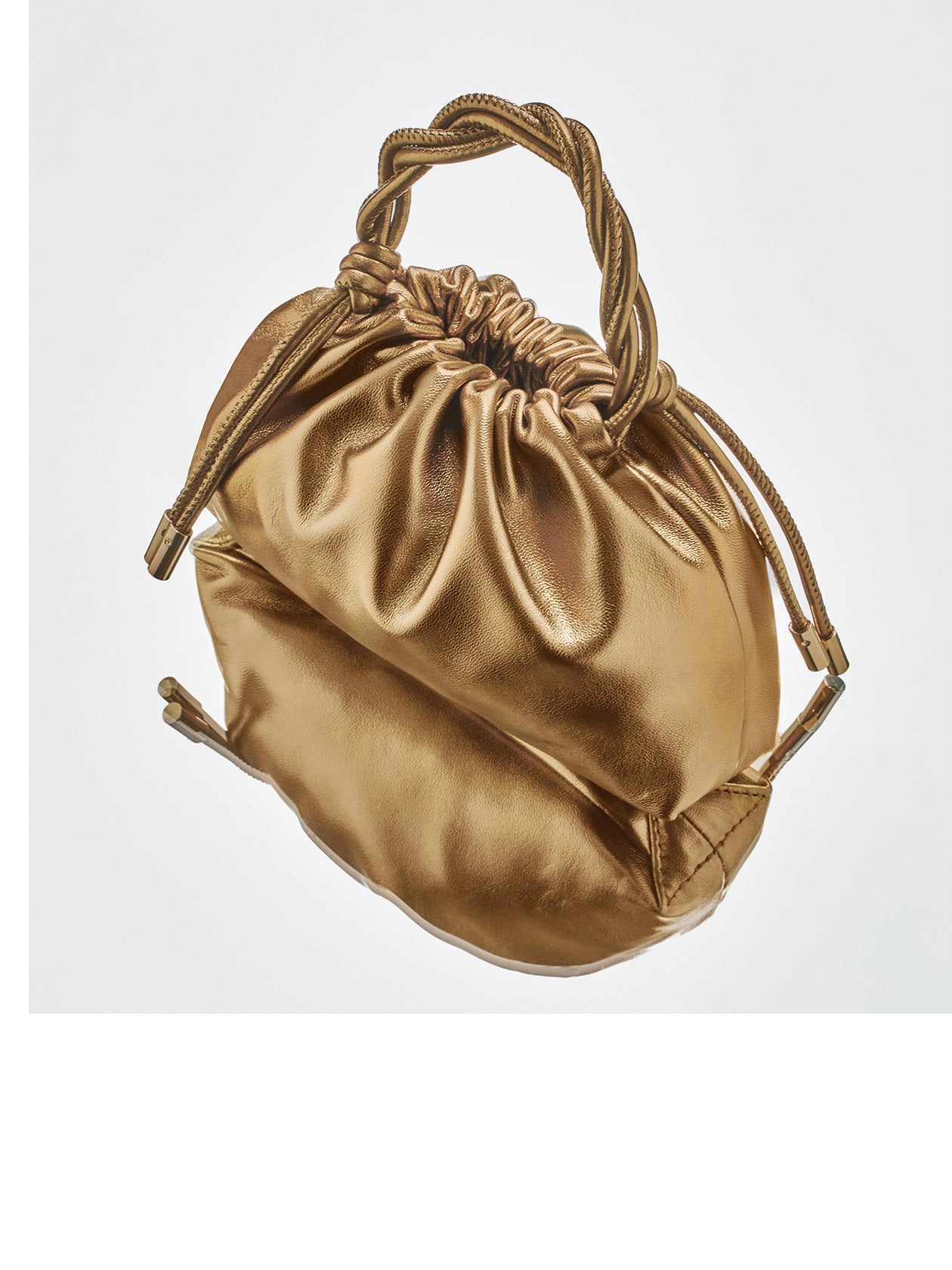 Cap29-JanD3-Festive-Touches-Colleciton-Feature-Desktop-1