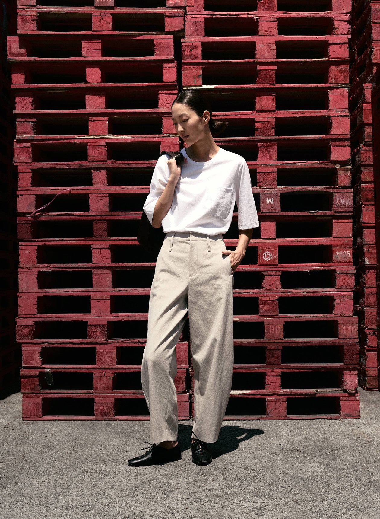 Cap30-AprD2-Product-Feature-Pants