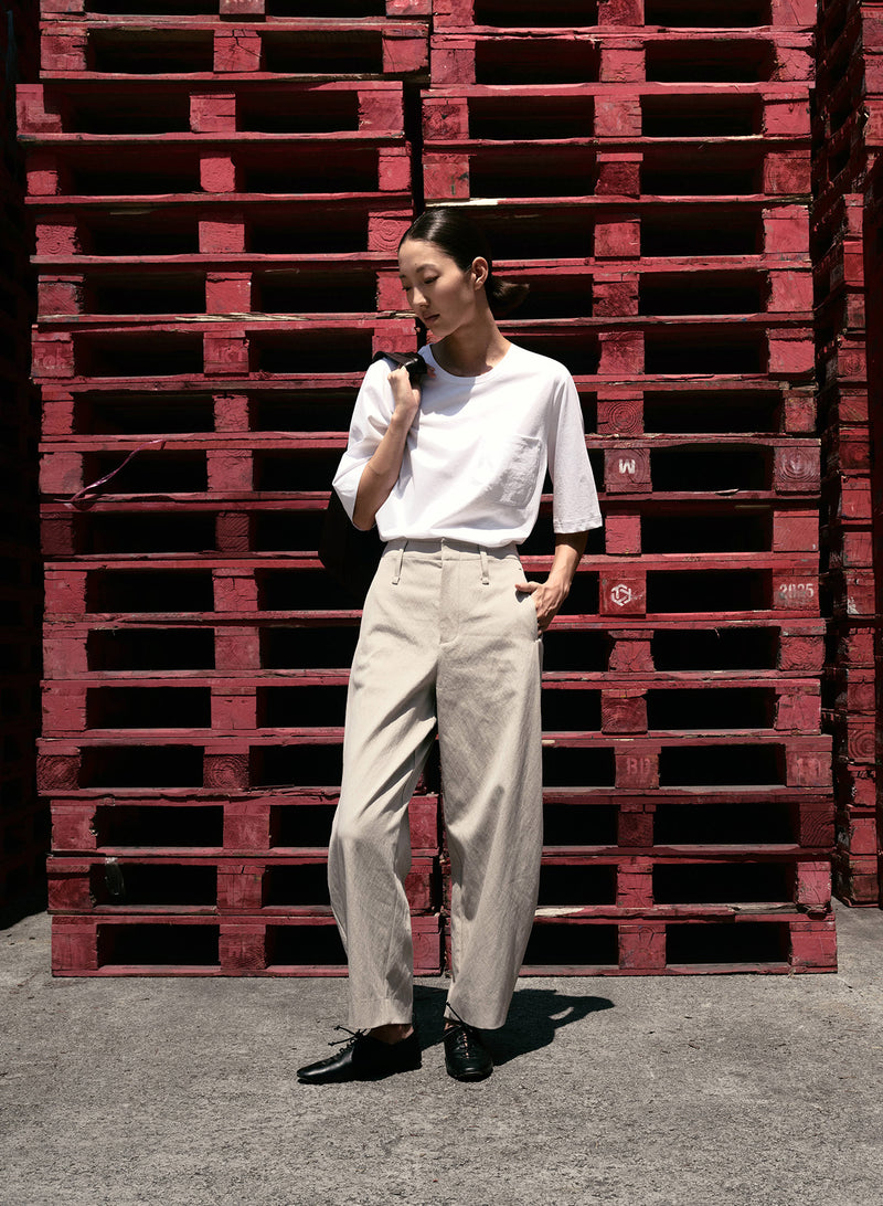 Cap30-AprD2-Product-Feature-Pants