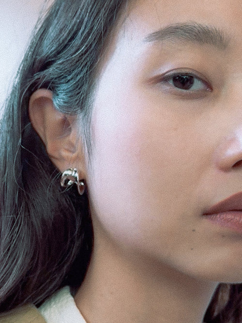 DOE Peel Earring