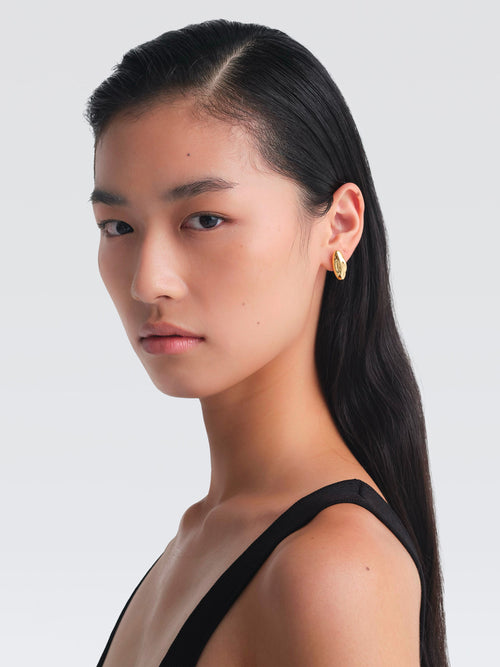 DOE Almond Studs