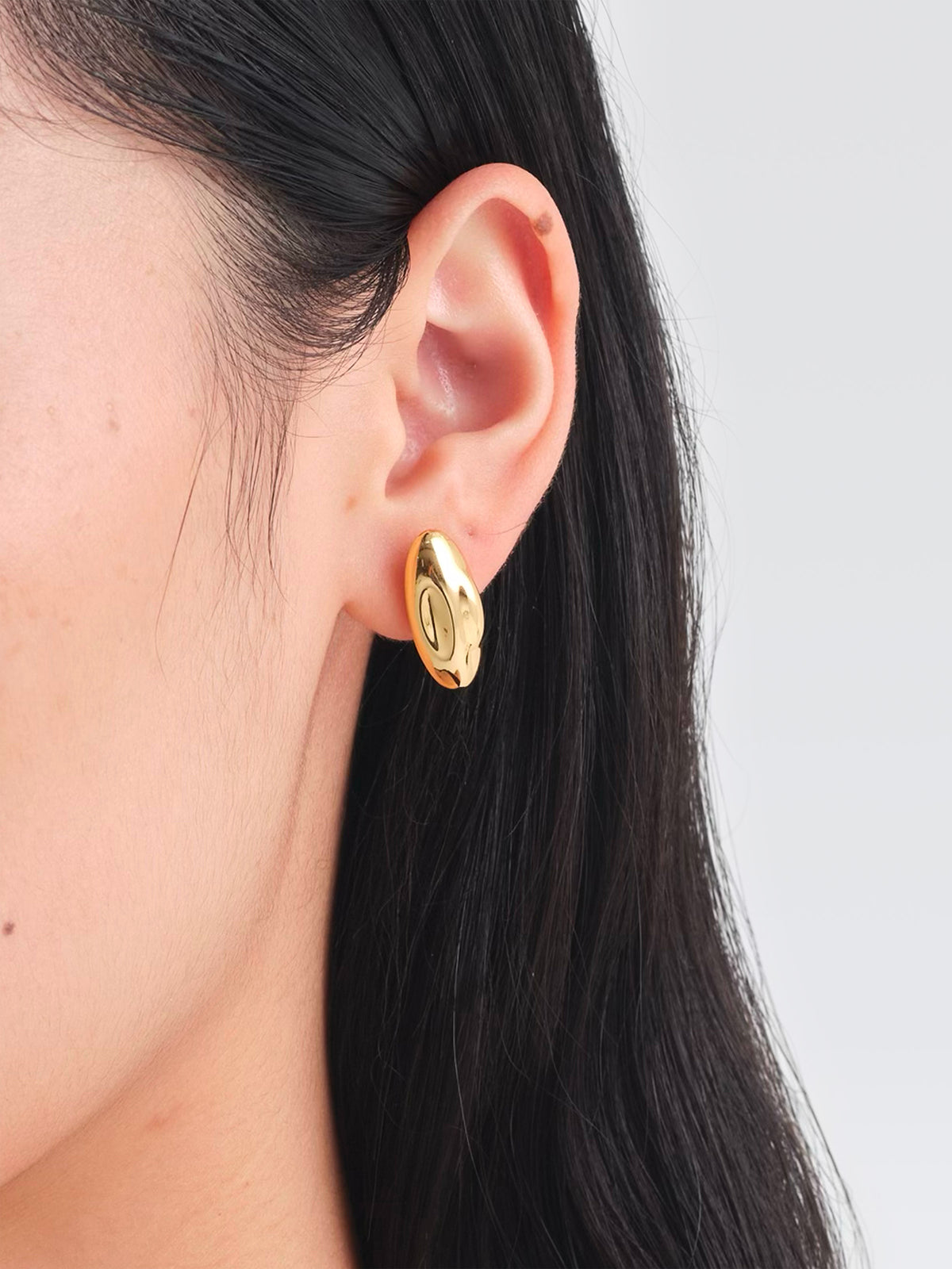 DOE Almond Studs