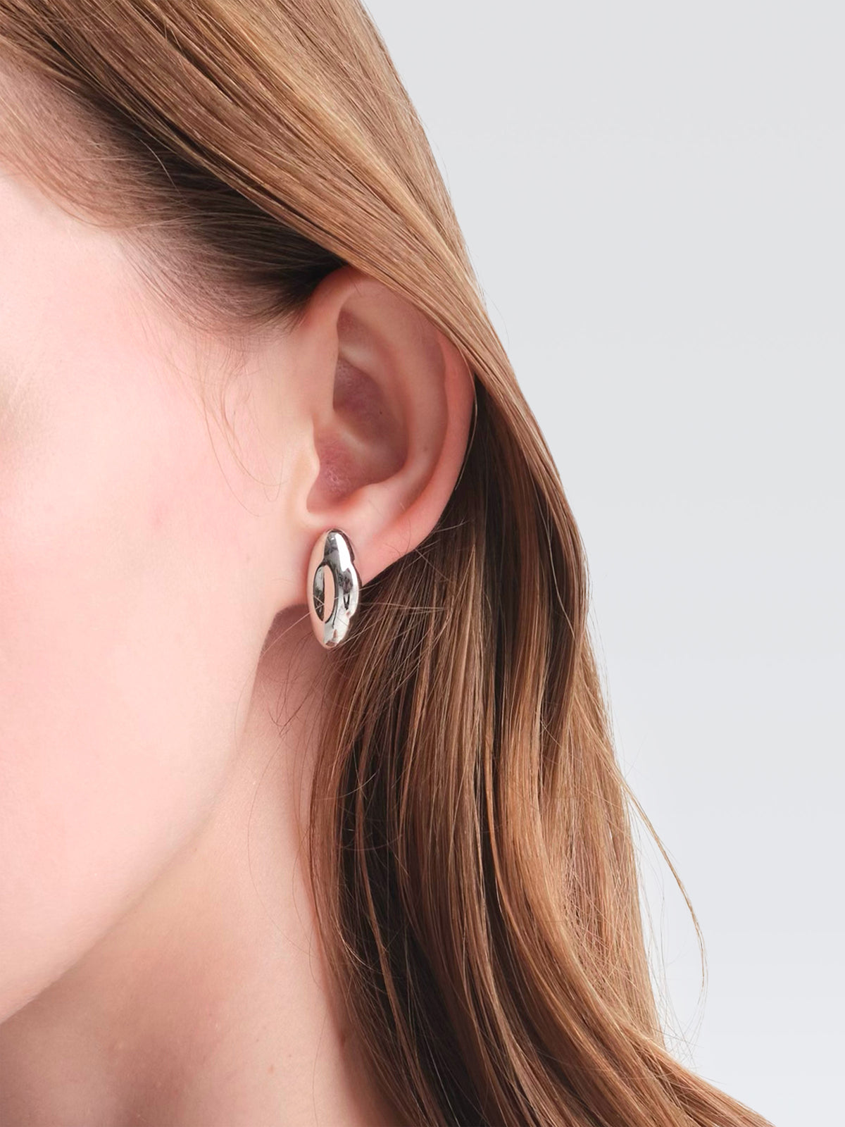 DOE Almond Studs