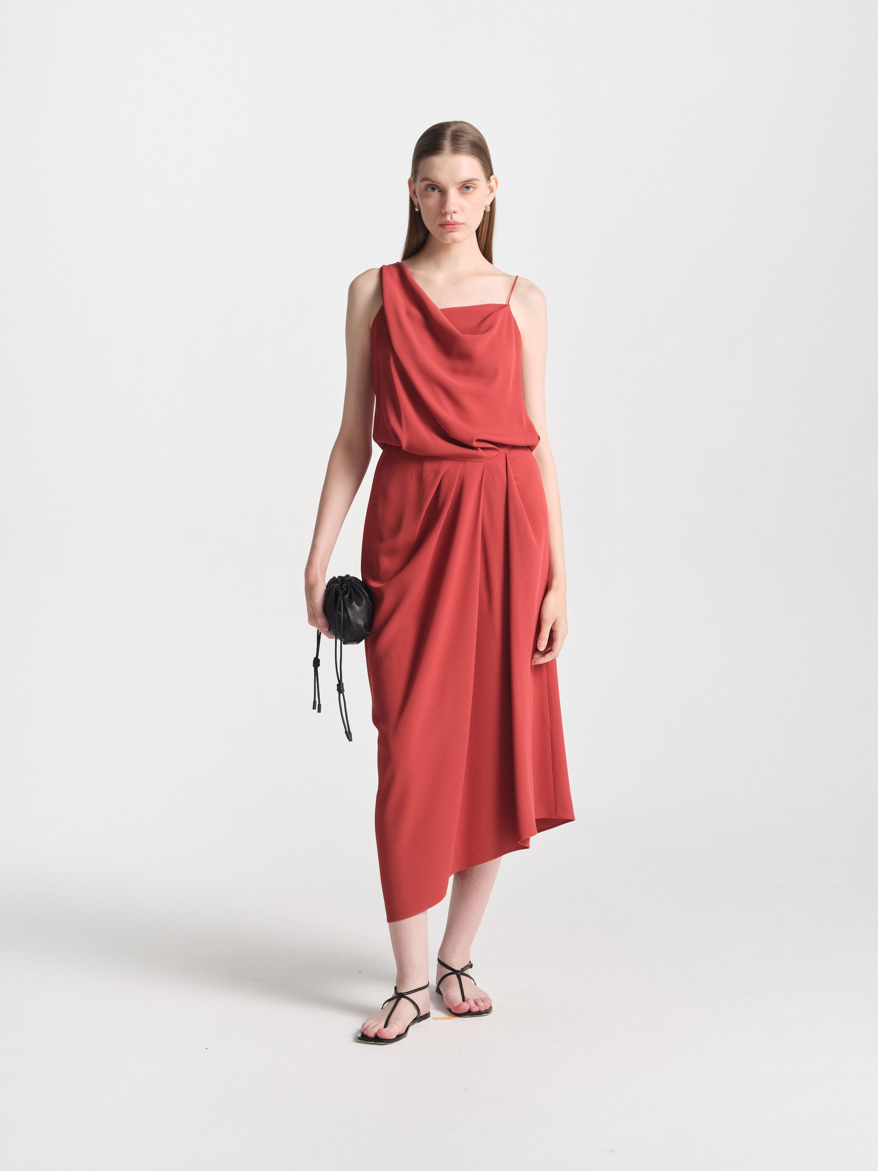 IGC_CAP_30_12_Nov_2025_057-2803_TESSA_Dress_Rouge_3314