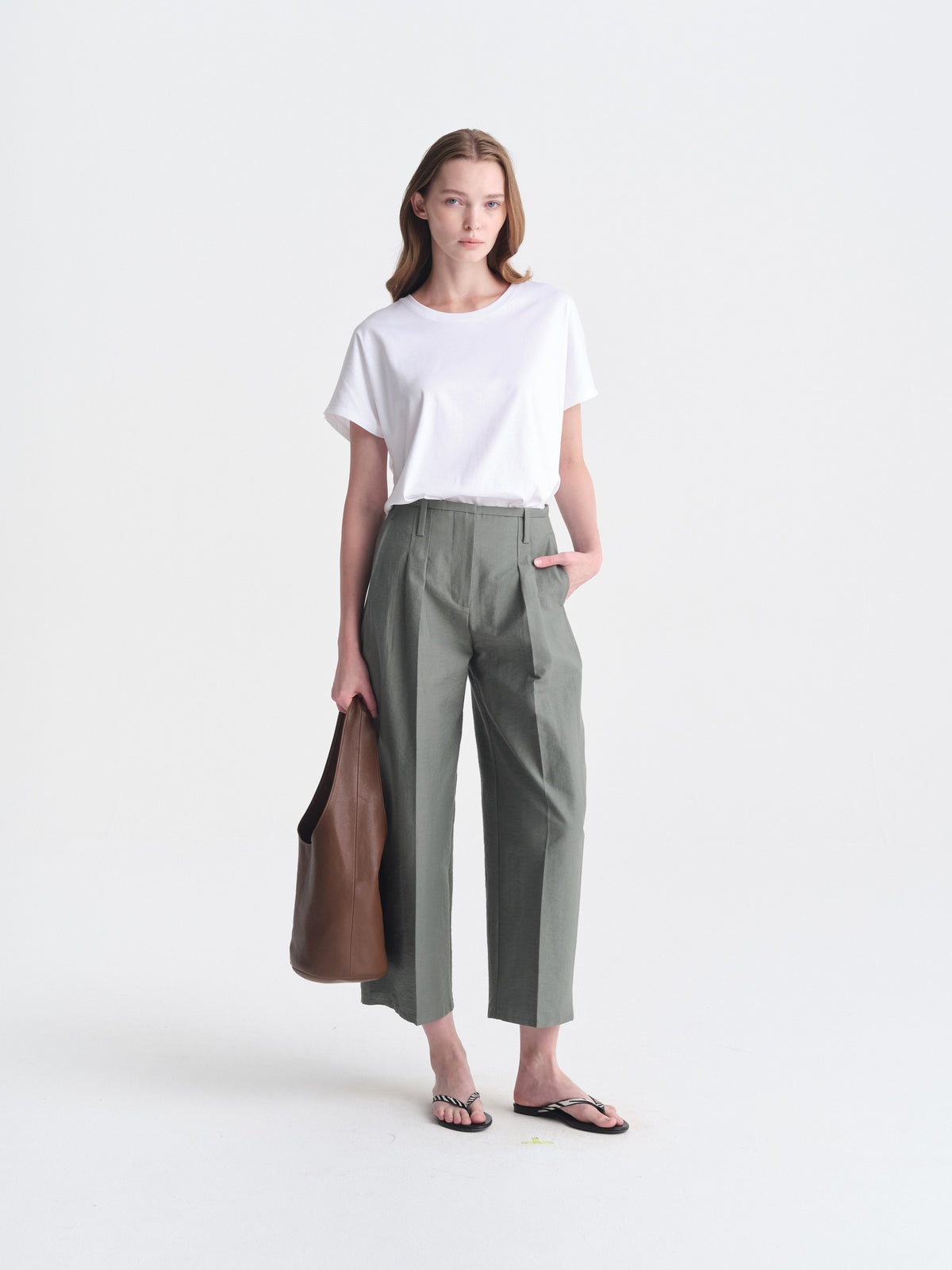 IGC_CAP_30_LB_14Sept26_017-2938_Mao_Pants_Teal_1105