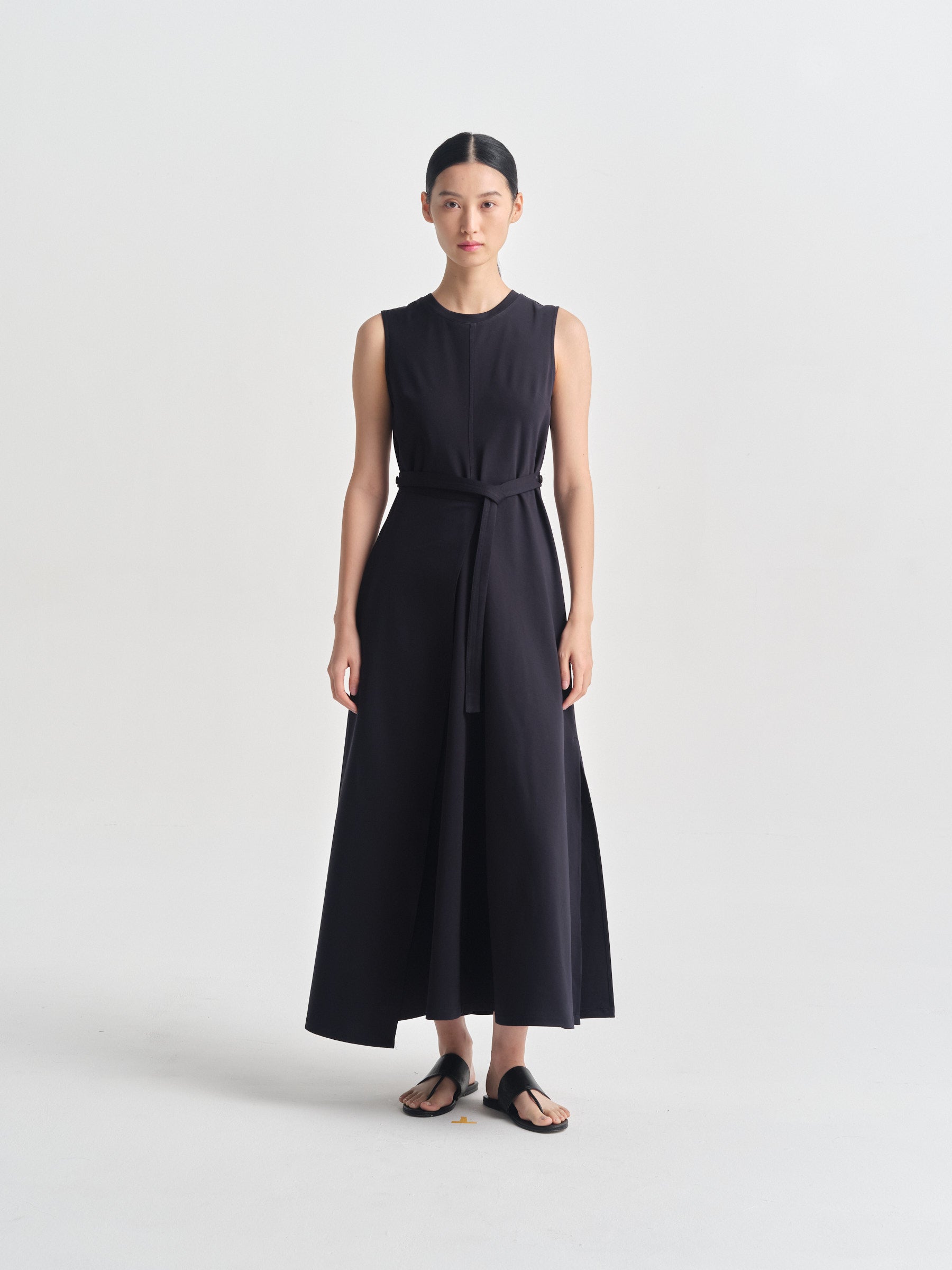 IGC_CAP_30_LB_28_Jun_2026_005-2880_Severin_Dress_Navy_0358