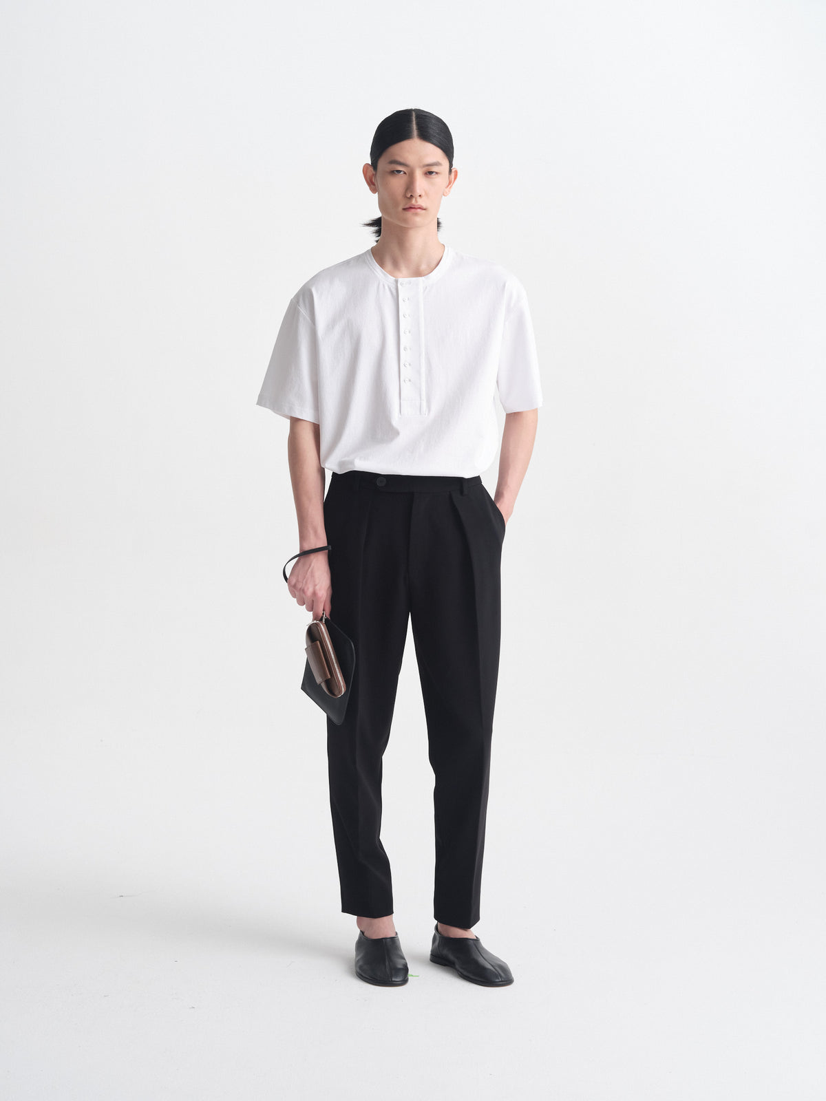 IGC_CAP_30_Lookbook_19AUG26_013-045_Lee_Pants_Black_1173