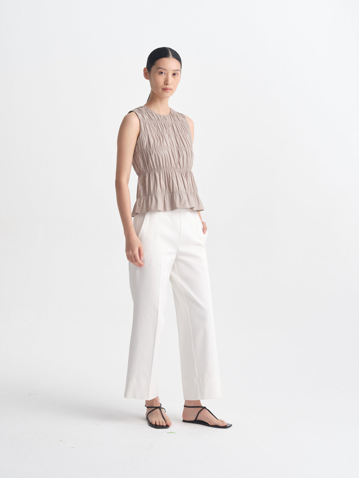 IGC_CAP_30_Lookbook_19AUG26_016-1701_Hanneke_Top_Sand_1316