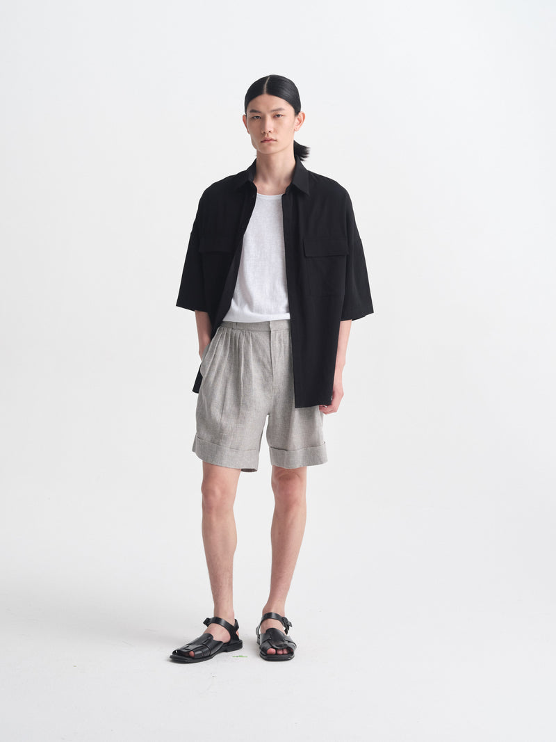 IGC_CAP_30_Lookbook_19AUG26_027-467_Clemet_Shorts_Grey_1885
