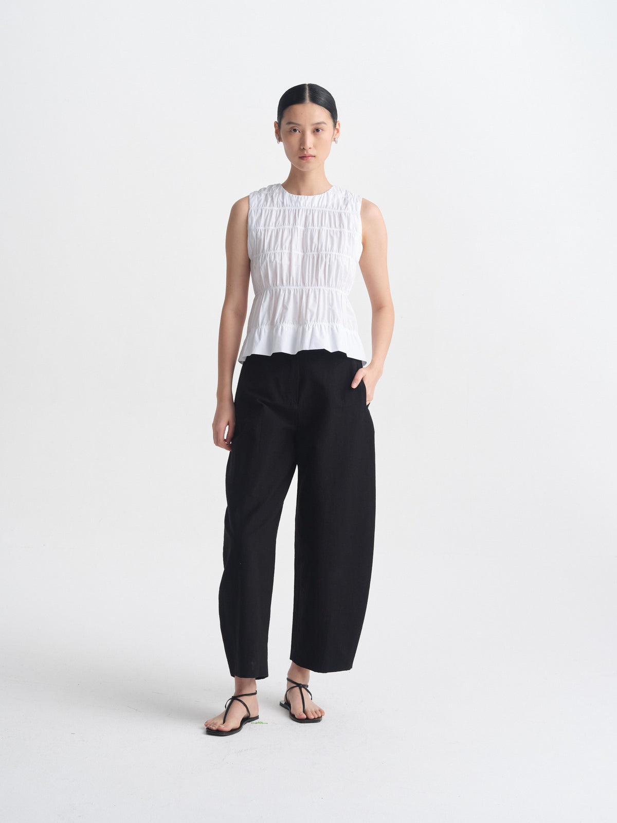 IGC_CAP_30_Lookbook_19AUG26_032-1701_Hanneke_Top_White_2189