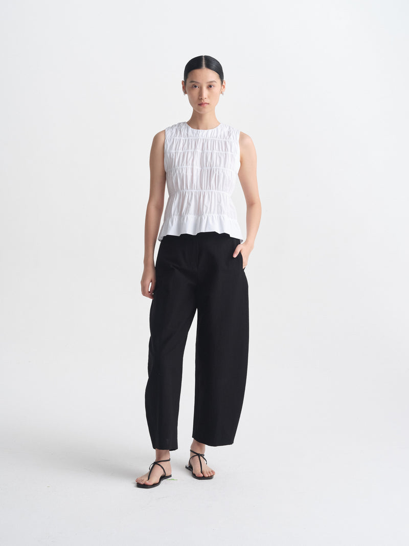 IGC_CAP_30_Lookbook_19AUG26_032-1701_Hanneke_Top_White_2189