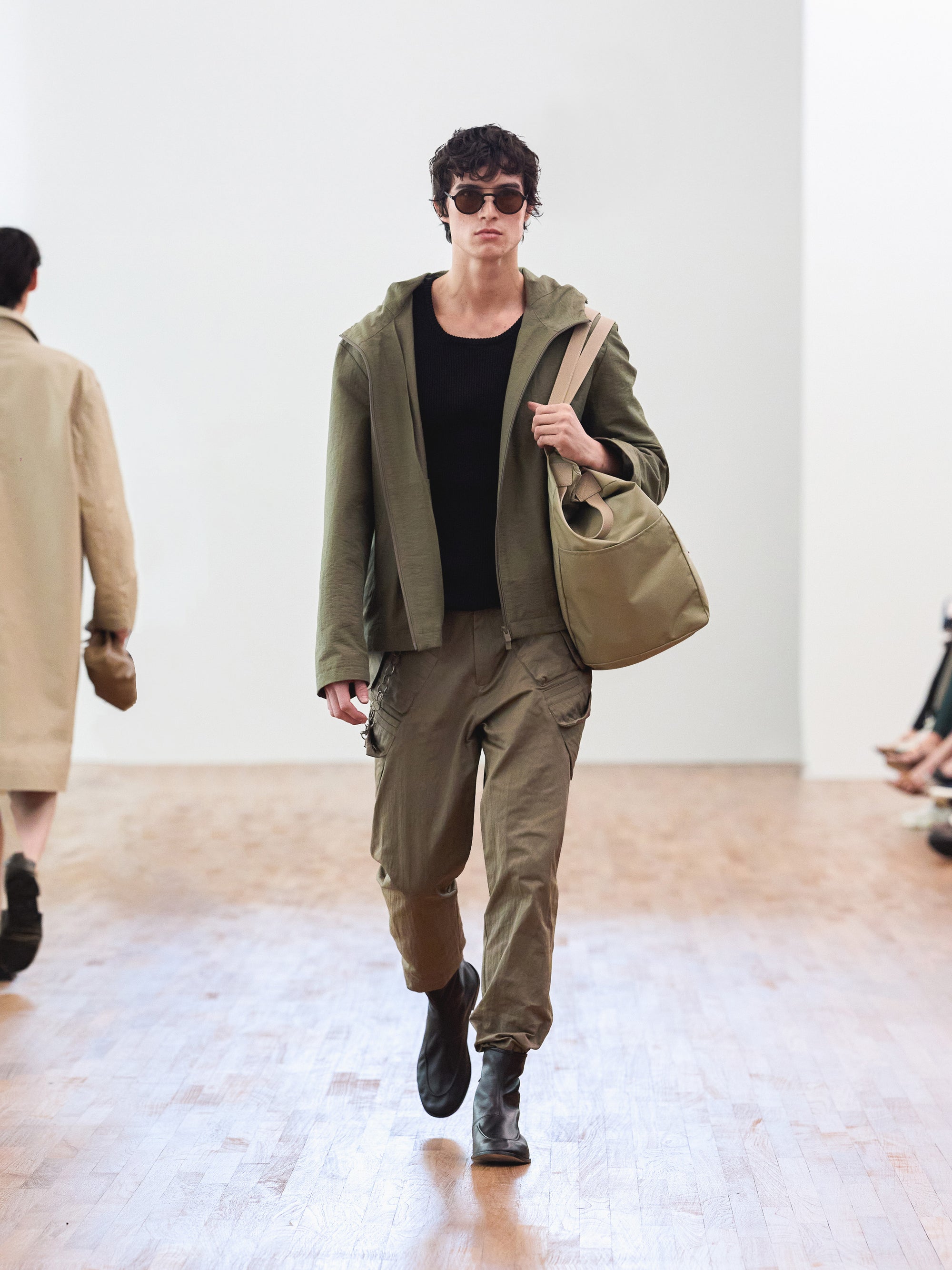 IGC_Runway_Look-19