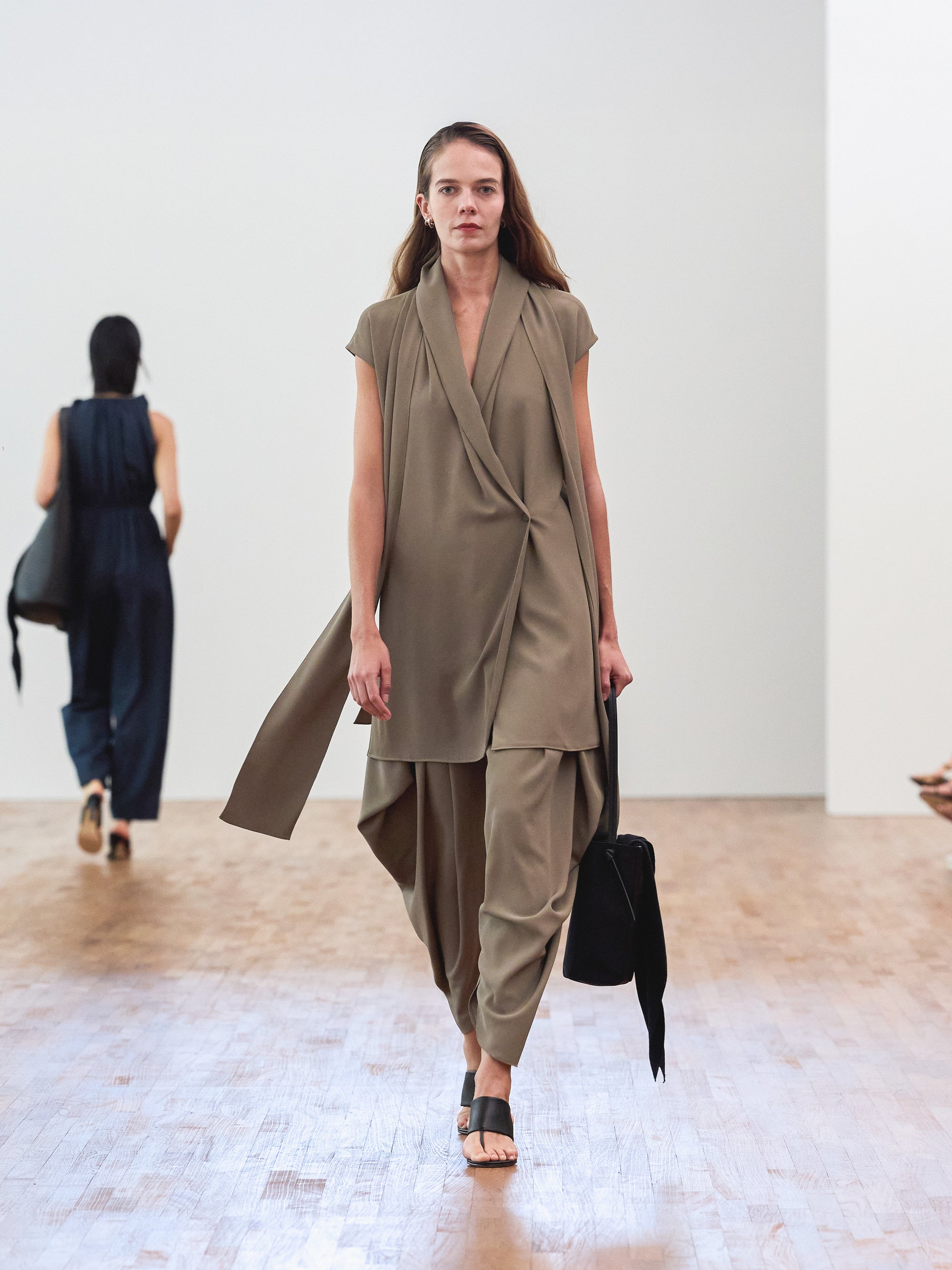 IGC_Runway_Look-27