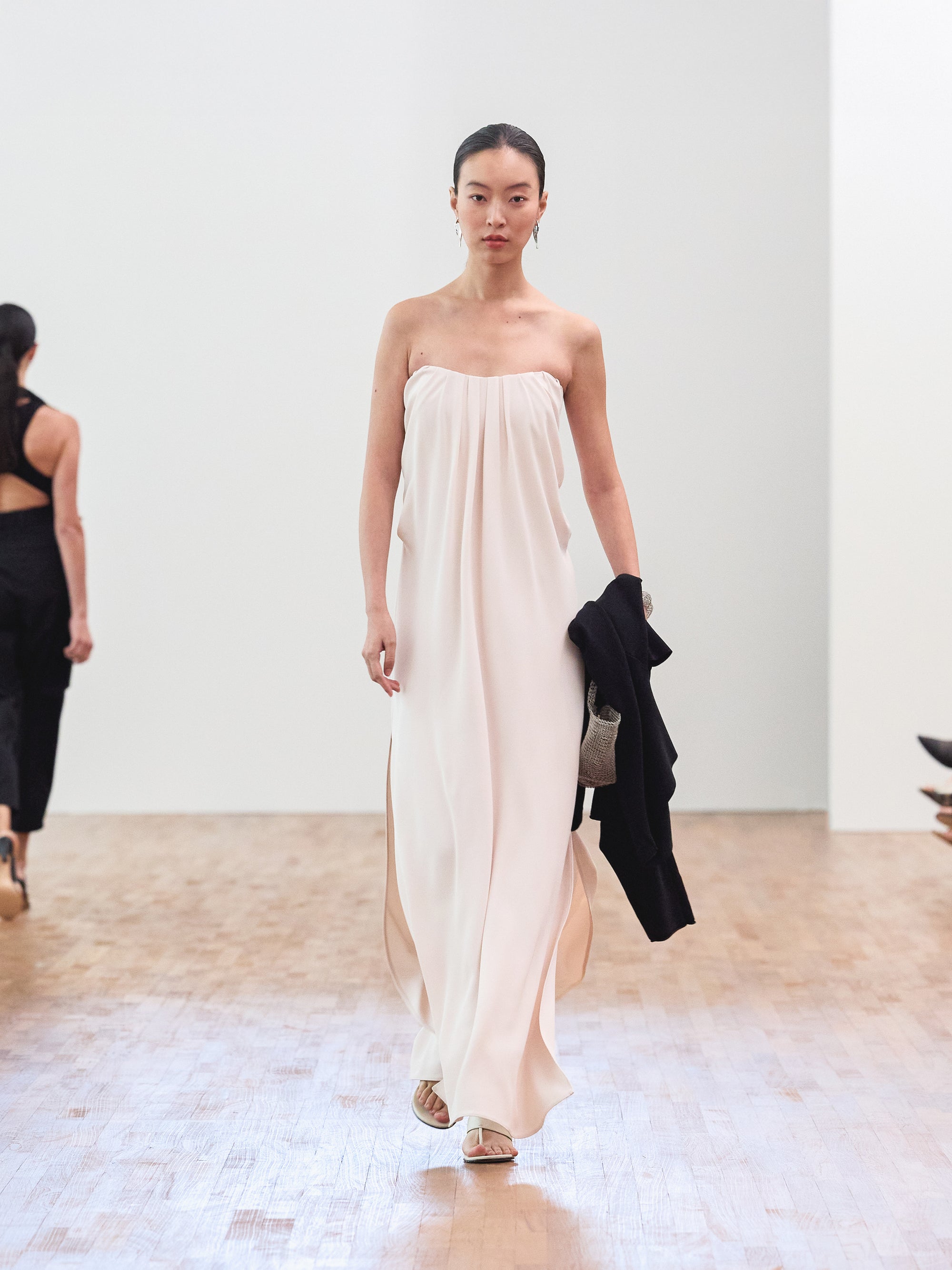 IGC_Runway_Look-52