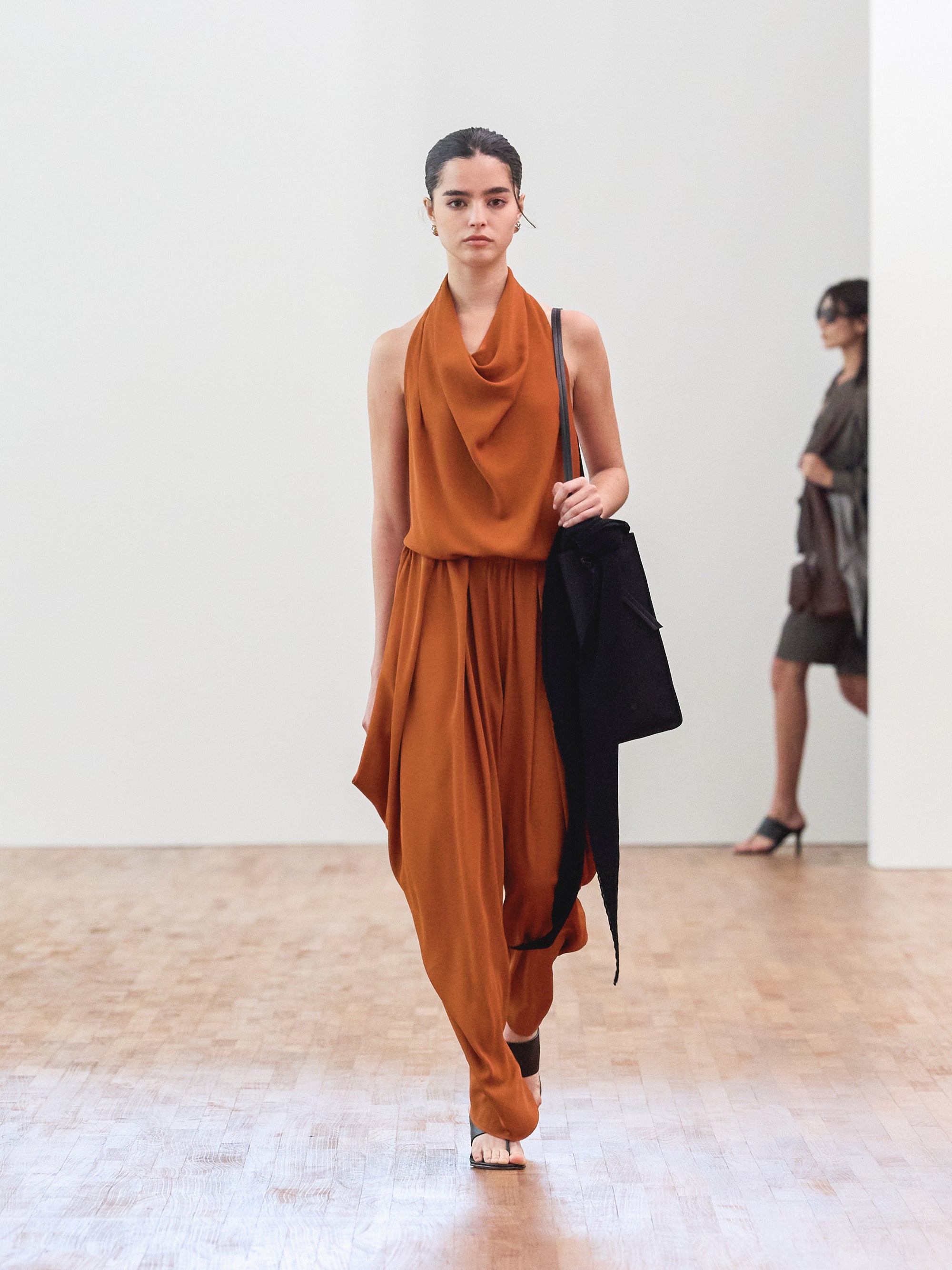 IGC_Runway_Look-56